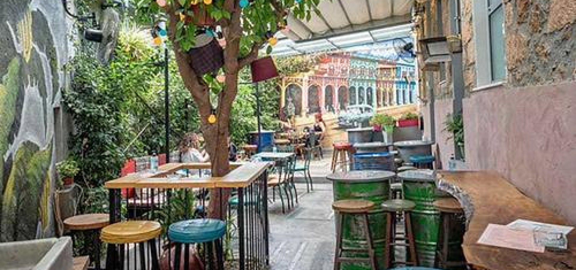 Ζεστές αυλίτσες για καφεδάκια με κουβερτάκια